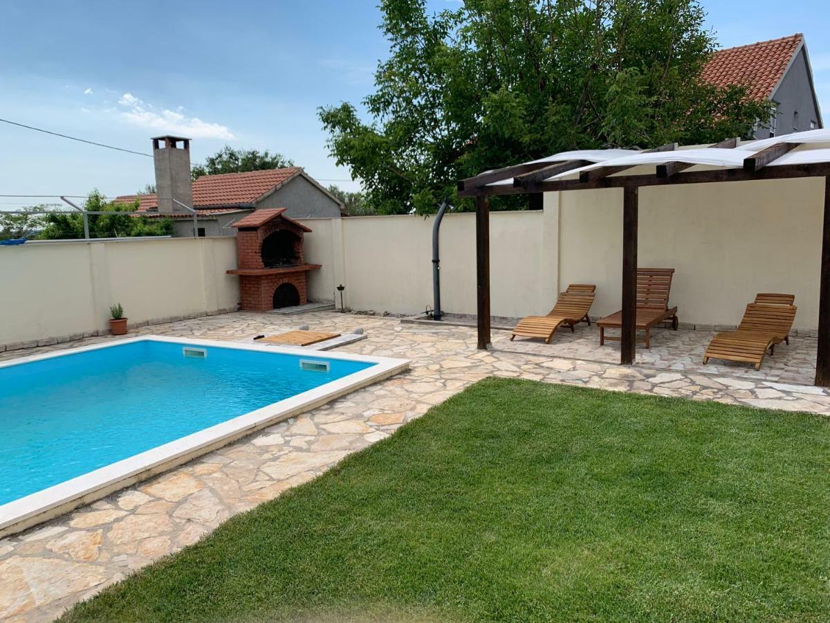 Villa Pistan Murvica  외부 사진